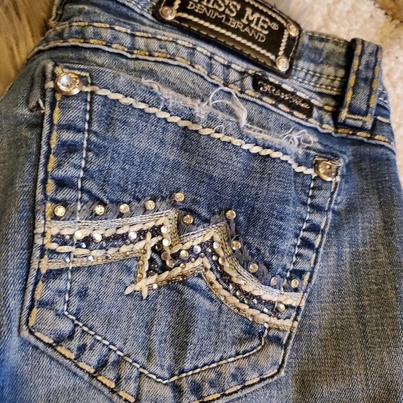 Miss Me jeans 28 boot cut low rise 30 inseam - Picture 2 of 15